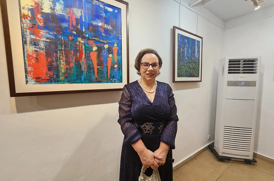 Arts visuels : Regina Veltin, peintre de la dualité de l'existence humaine