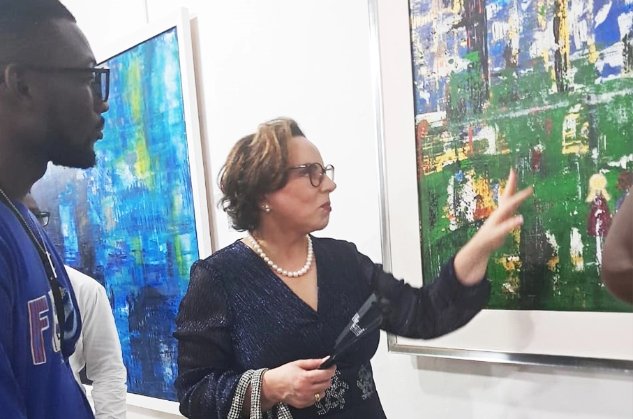 La galerie Houkami Guyzagn, à la Riviera Bonoumin, a accueilli l’exposition dénommée « résilience» de l’artiste peintre Regina Veltin. Le vernissage a eu lieu le jeudi 19 février 2026.